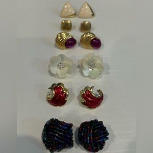 Vintage Pierced Colorful Costume Earrings Pierced Gold tone, more 6 pairs